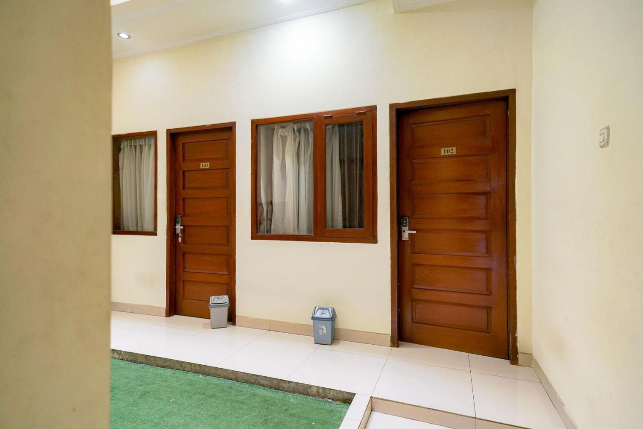 Reddoorz At Buah Batu 5 Hotell Bandung Eksteriør bilde