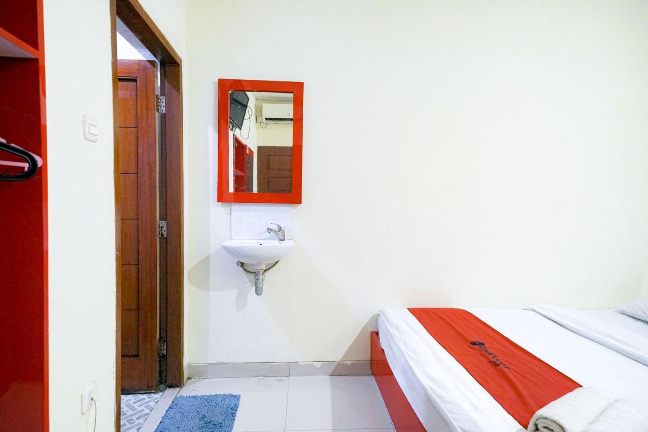 Reddoorz At Buah Batu 5 Hotell Bandung Eksteriør bilde