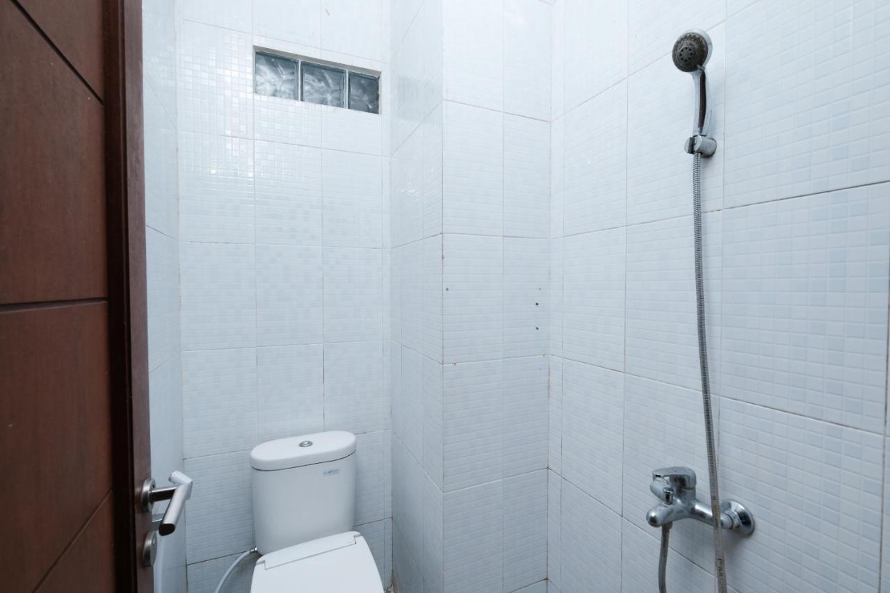 Reddoorz At Buah Batu 5 Hotell Bandung Eksteriør bilde
