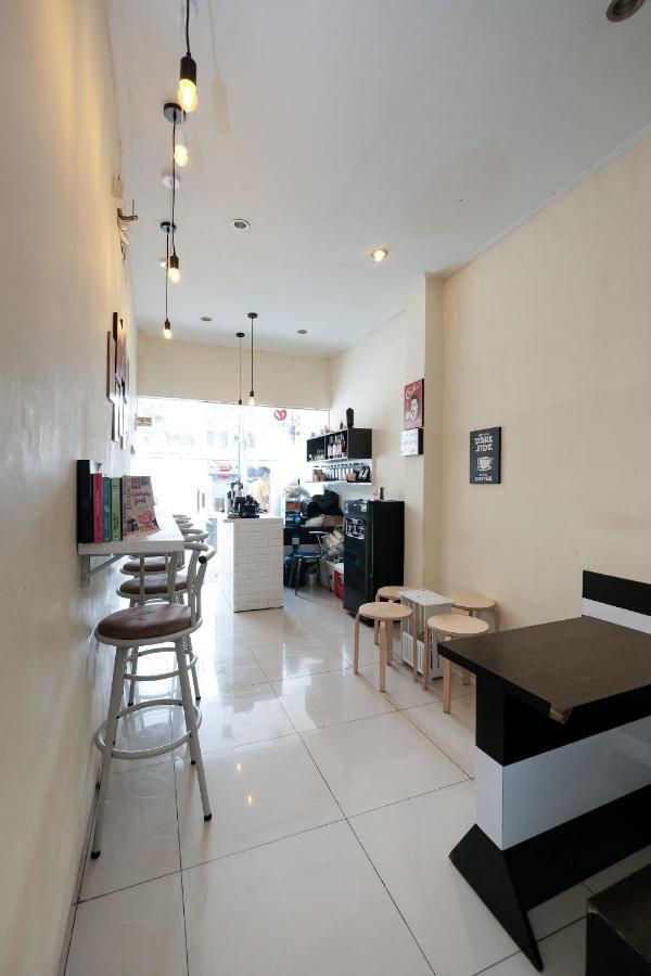 Reddoorz At Buah Batu 5 Hotell Bandung Eksteriør bilde